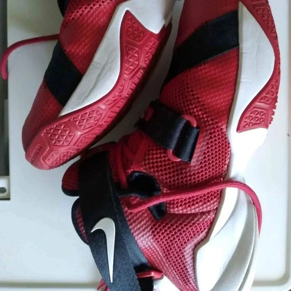Nike Lebron  James Soldier 9 (2015) - Picture 5 of 5